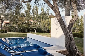 Kontokali Bay Resort & Spa