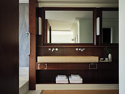 Kontokali Bay Resort & Spa