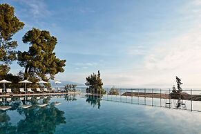 Kontokali Bay Resort & Spa