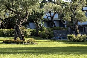 Kontokali Bay Resort & Spa