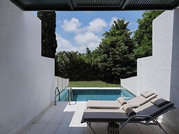 Kontokali Bay Resort & Spa