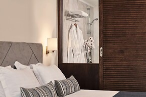 Kontokali Bay Resort & Spa