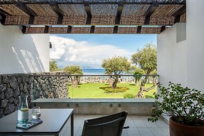 Kontokali Bay Resort & Spa