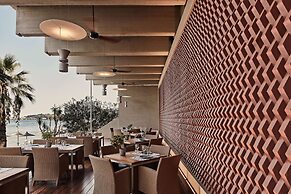 Kontokali Bay Resort & Spa