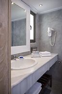 Kontokali Bay Resort & Spa