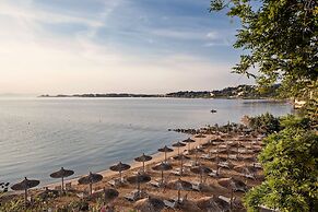 Kontokali Bay Resort & Spa