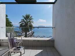 Kontokali Bay Resort & Spa