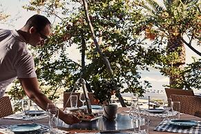 Kontokali Bay Resort & Spa