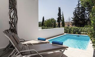 Kontokali Bay Resort & Spa