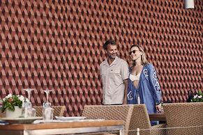 Kontokali Bay Resort & Spa