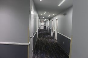 Douglas Inn And Suites