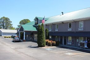 Douglas Inn And Suites