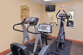 Douglas Inn And Suites