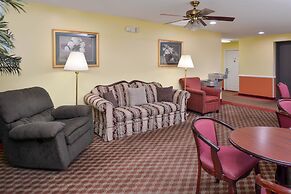 Douglas Inn And Suites
