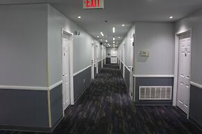 Douglas Inn And Suites