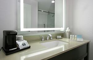 Hampton Inn & Suites Columbus/University Area