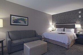 Hampton Inn & Suites Columbus/University Area