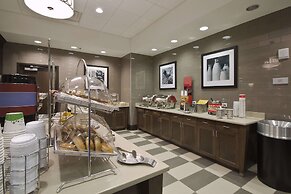 Hampton Inn & Suites Columbus/University Area