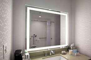 Hampton Inn & Suites Columbus/University Area