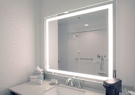 Hampton Inn & Suites Columbus/University Area