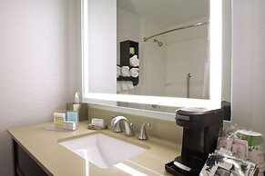 Hampton Inn & Suites Columbus/University Area