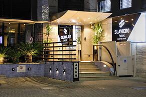 SLAVIERO Curitiba Batel