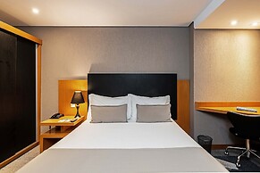 SLAVIERO Curitiba Batel