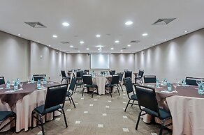 Full Jazz by Slaviero Hotéis