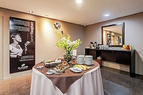 Full Jazz by Slaviero Hotéis