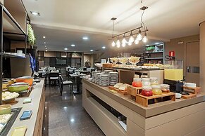 Full Jazz by Slaviero Hotéis