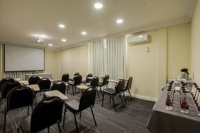 Rockefeller by Slaviero Hotéis