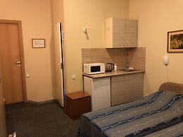 Rinaldi at Petrogradskaya