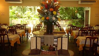 Augusto's Copacabana Hotel