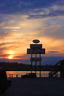 Thames Inn & Marina