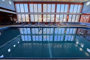 The Mariner Resort Cape Cod by The Red Collection