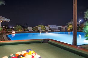 Holiday Beach Resort