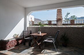 Holiday Beach Resort