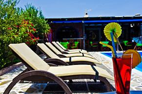 Holiday Beach Resort