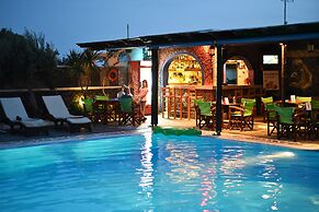 Holiday Beach Resort