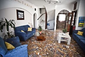 Holiday Beach Resort