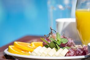 Holiday Beach Resort