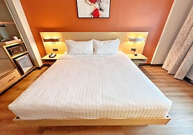 Lincoln Hotel Monterey Park Los Angeles