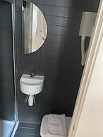 Exhibition Court Hotel 4