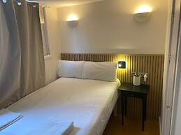 Exhibition Court Hotel 4