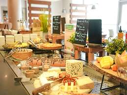 Campanile Paris CDG Airport Villepinte