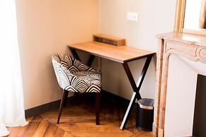 Hotel Excelsior Batignolles