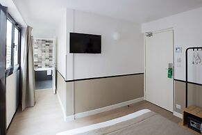 Hotel Izzy