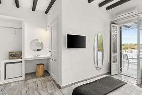 Mr & Mrs White Paros