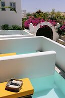 Mr & Mrs White Paros