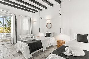 Mr & Mrs White Paros